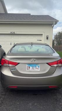 Beige 2013 Hyundai ELANTRA GLS
