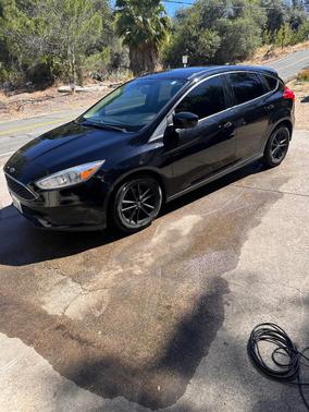 Black 2018 Ford Focus SE
