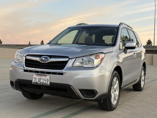Silver 2015 Subaru Forester 2.5i Premium