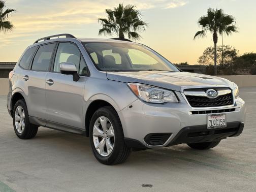 Silver 2015 Subaru Forester 2.5i Premium