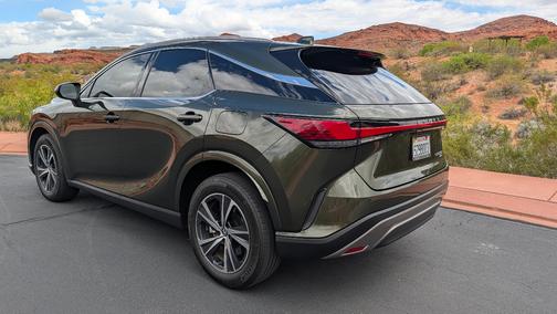 Green 2023 Lexus RX 350h Premium