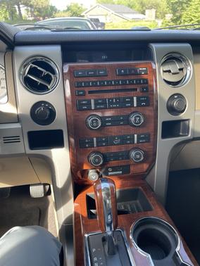 Black 2010 Ford F-150 Lariat SuperCrew