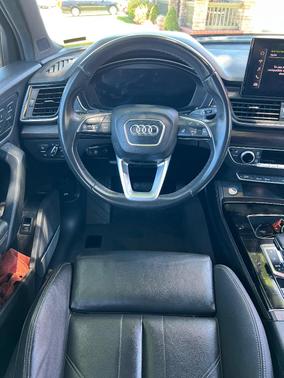 White 2022 Audi Q5 Sportback S line Premium Plus