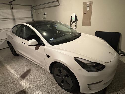 2022 Tesla Model 3 Base
