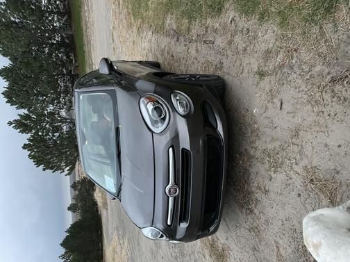 Photo 1 of 2 of 2017 FIAT 500X Pop