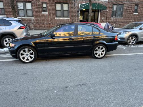 2004 BMW 325 xi