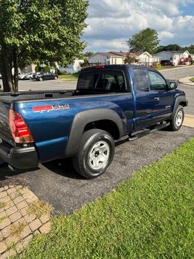 Blue 2006 Toyota Tacoma Access Cab