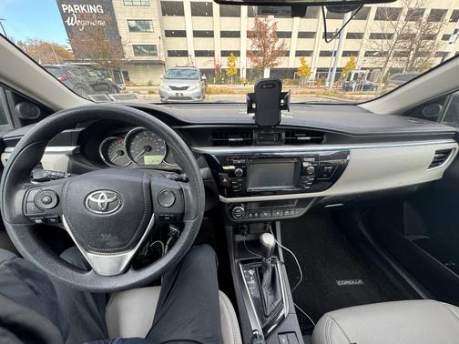 2016 Toyota Corolla LE Plus