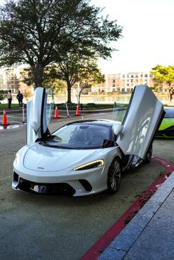 2023 McLaren GT Base