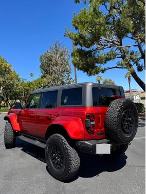 2023 Ford Bronco Raptor Advanced