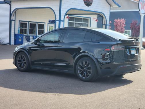 2022 Tesla Model X Plaid
