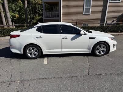 White 2015 Kia Optima LX