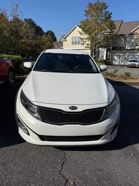 White 2015 Kia Optima LX