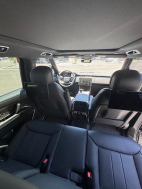 2025 Land Rover Range Rover P400 SE SWB