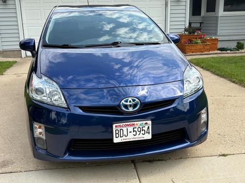 Blue 2011 Toyota Prius II