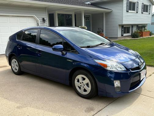 Blue 2011 Toyota Prius II