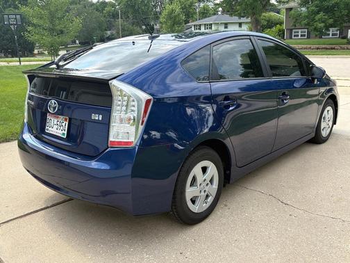 Blue 2011 Toyota Prius II