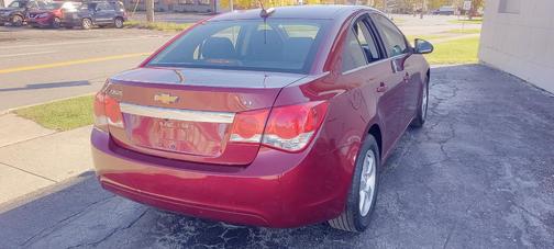 Red 2016 Chevrolet Cruze Limited 1LT