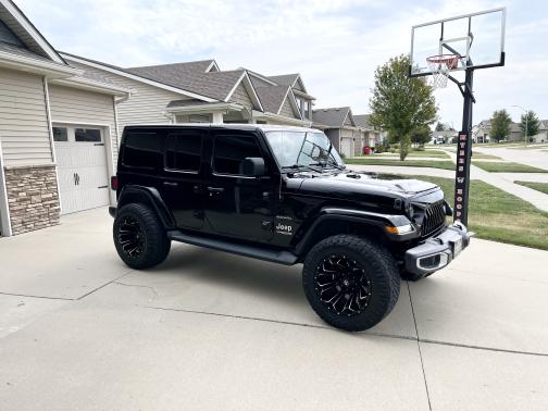 2021 Jeep Wrangler Unlimited Sahara