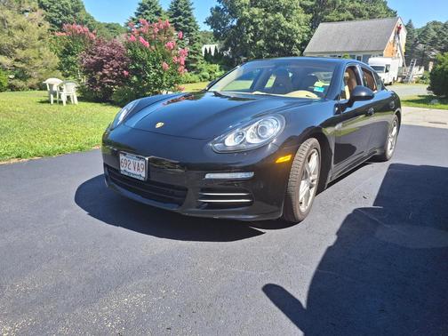 Black 2015 Porsche Panamera Panamera 4