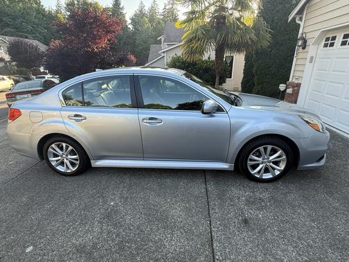 Silver 2013 Subaru Legacy 2.5i Limited