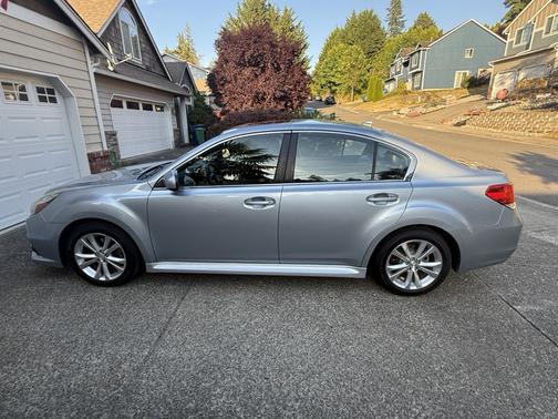 Silver 2013 Subaru Legacy 2.5i Limited