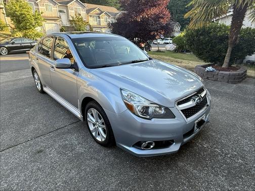 Silver 2013 Subaru Legacy 2.5i Limited