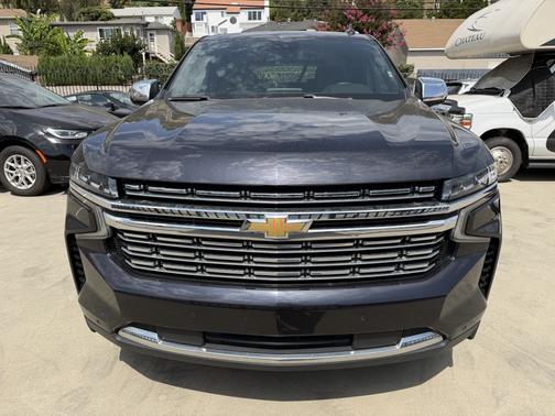 Black 2023 Chevrolet Suburban Premier