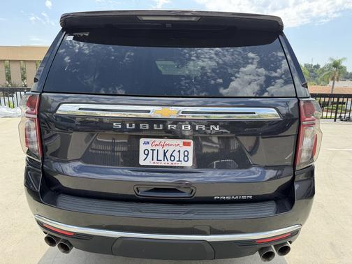 Black 2023 Chevrolet Suburban Premier