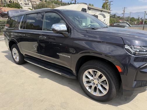 Black 2023 Chevrolet Suburban Premier