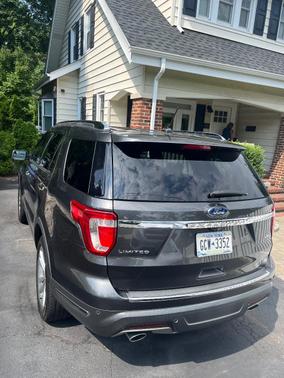Gray 2018 Ford Explorer Limited