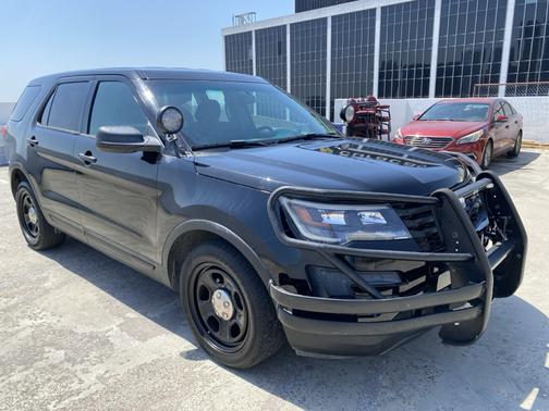Black 2016 Ford Utility Police Interceptor Base