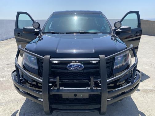 Black 2016 Ford Utility Police Interceptor Base