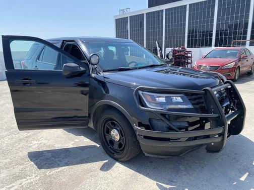 Black 2016 Ford Utility Police Interceptor Base