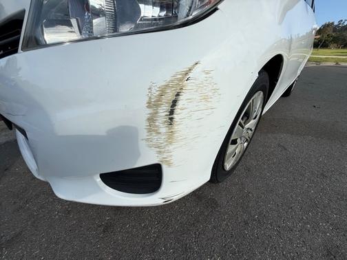 White 2013 Toyota Yaris LE