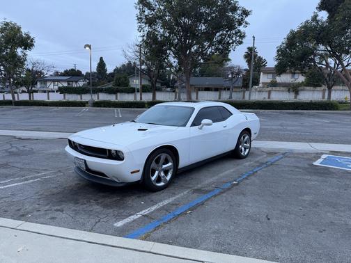 2013 Dodge Challenger SXT