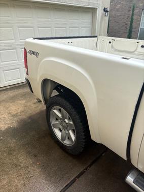 White 2012 GMC Sierra 1500 SLE