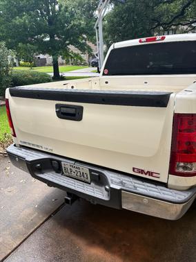 White 2012 GMC Sierra 1500 SLE