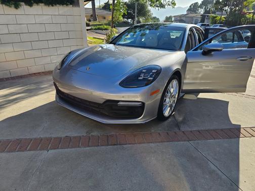 2020 Porsche Panamera Panamera 4