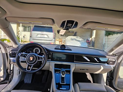 2020 Porsche Panamera Panamera 4