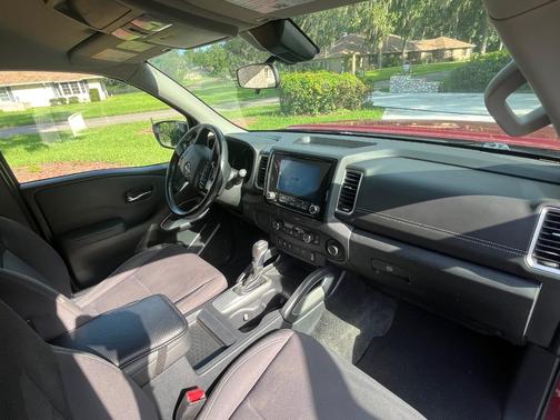 Red 2022 Nissan Frontier SV