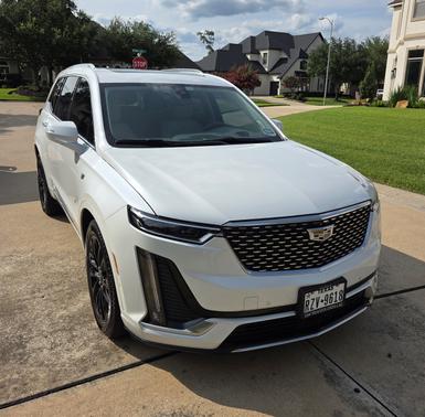 2022 Cadillac XT6 Premium Luxury FWD