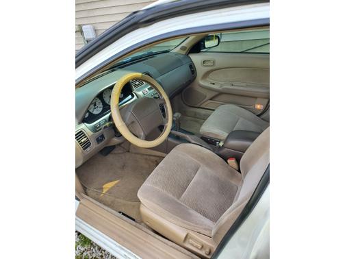 1996 Nissan Maxima SE