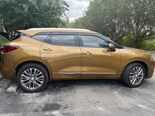 Green 2019 Chevrolet Blazer Premier