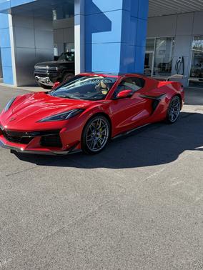 Red 2025 Chevrolet Corvette Z06 w/3LZ