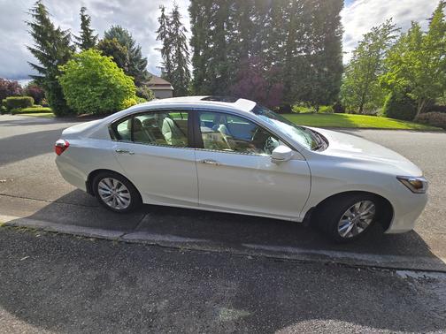 White 2014 Honda Accord EX-L