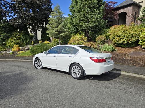 White 2014 Honda Accord EX-L