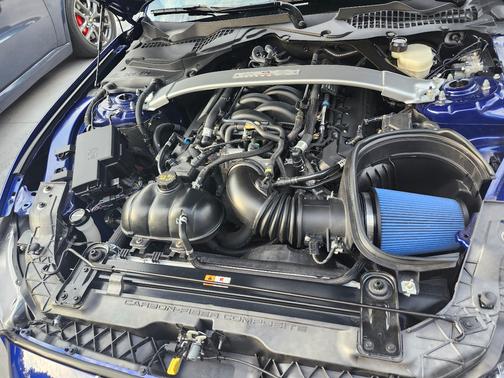 Blue 2016 Ford Shelby GT350 Base
