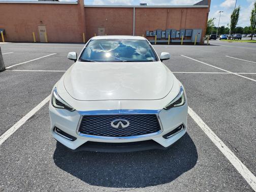 2017 INFINITI Q60 3.0T Premium