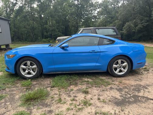 2017 Ford Mustang V6